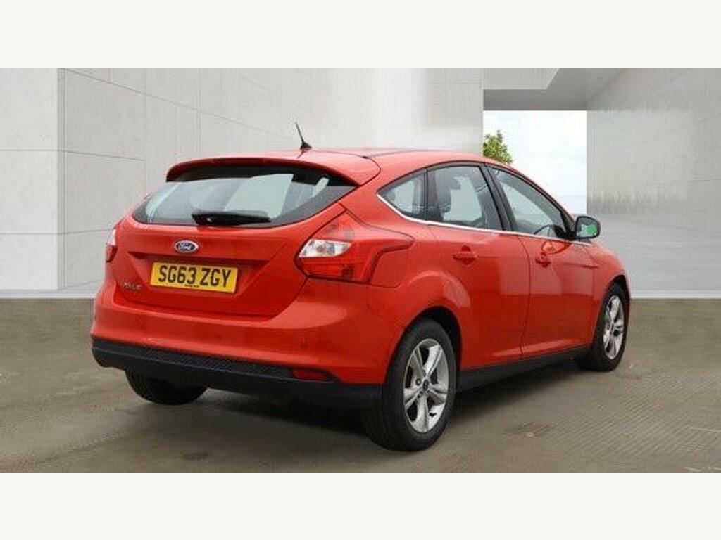 Ford Focus 1.6 Zetec Powershift Euro 5 Red #4