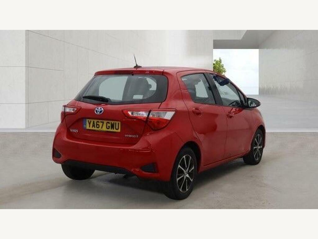 Toyota Yaris 1.5 Vvt-h Icon Tech E-cvt Euro 6 S S Red #4