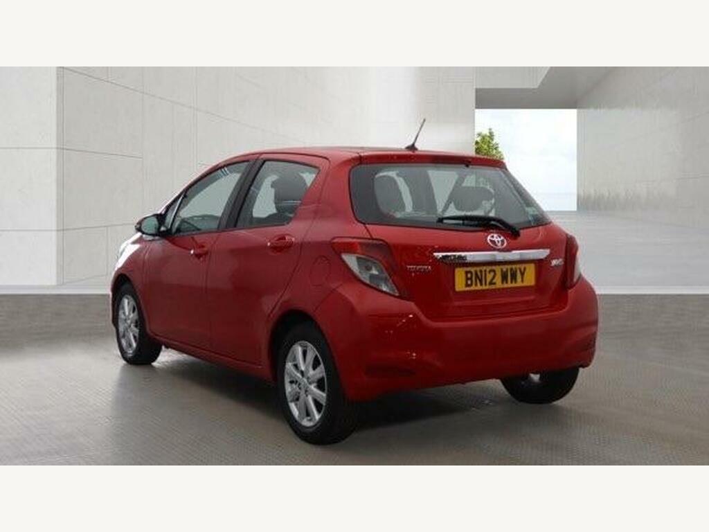 Toyota Yaris 1.33 Dual Vvt-i Tr Multidrive S Euro 5 Red #3