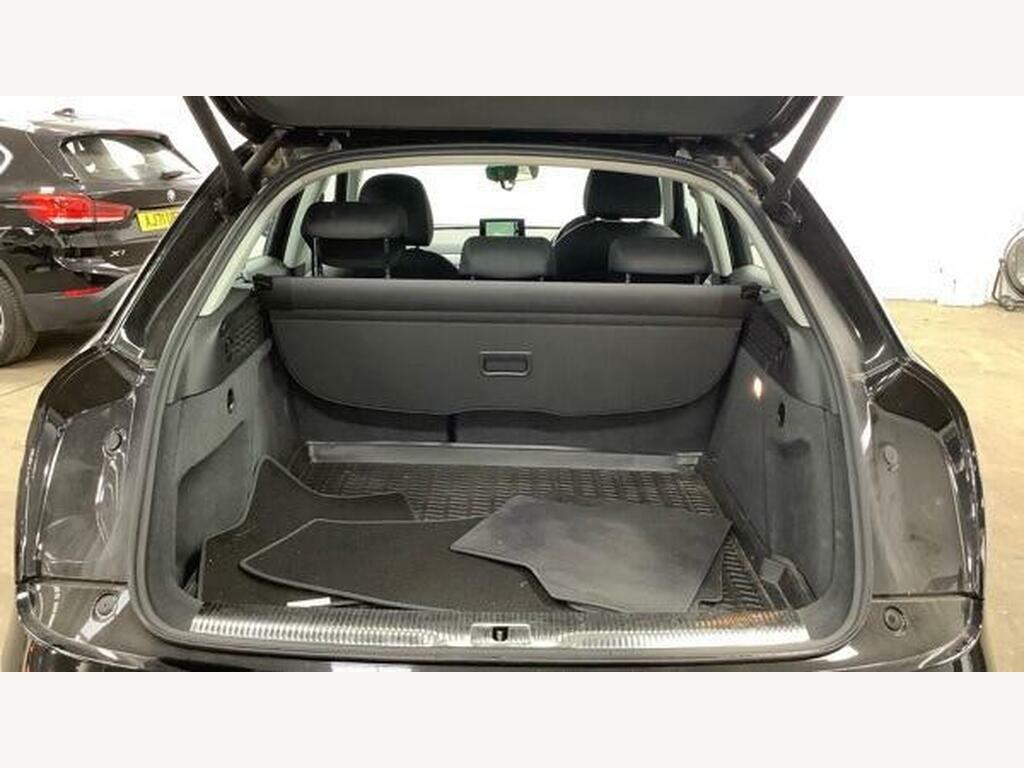 Audi Q3 2.0 Tdi Se Black #9