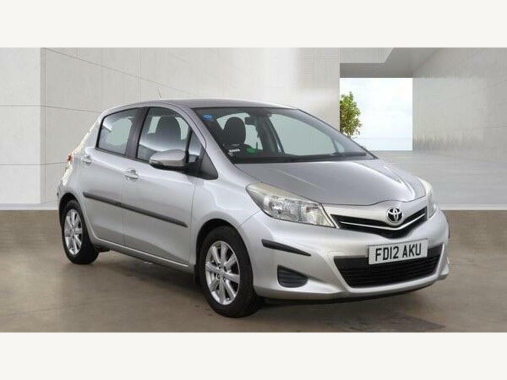 Toyota Yaris 1.33 Dual Vvt-i Tr Multidrive S Euro 5 Silver