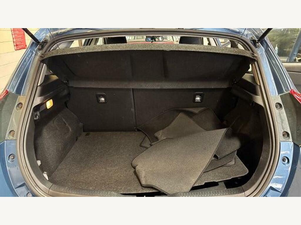 Toyota Auris 1.4 D-4d Icon Black #12