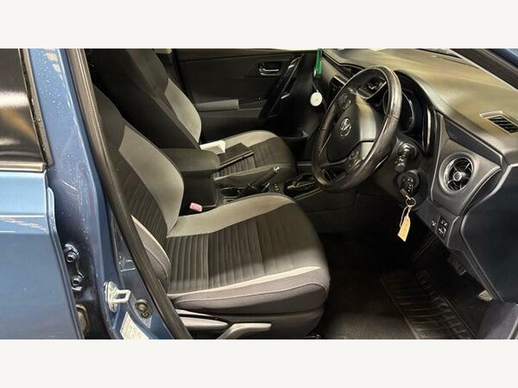 Toyota Auris 1.4 D-4d Icon Black #9
