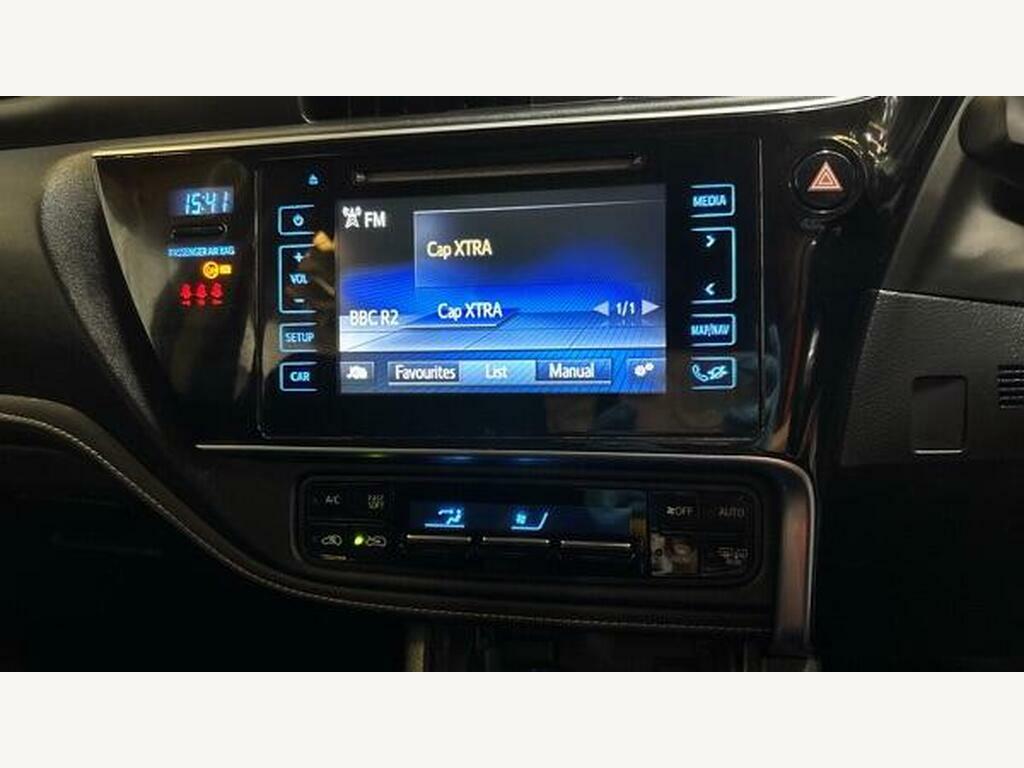 Toyota Auris 1.4 D-4d Icon Black #11