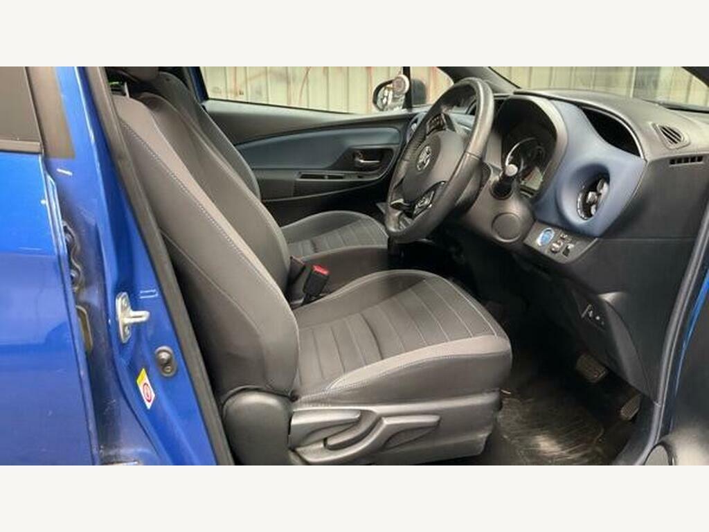Toyota Yaris Excel Silver #10