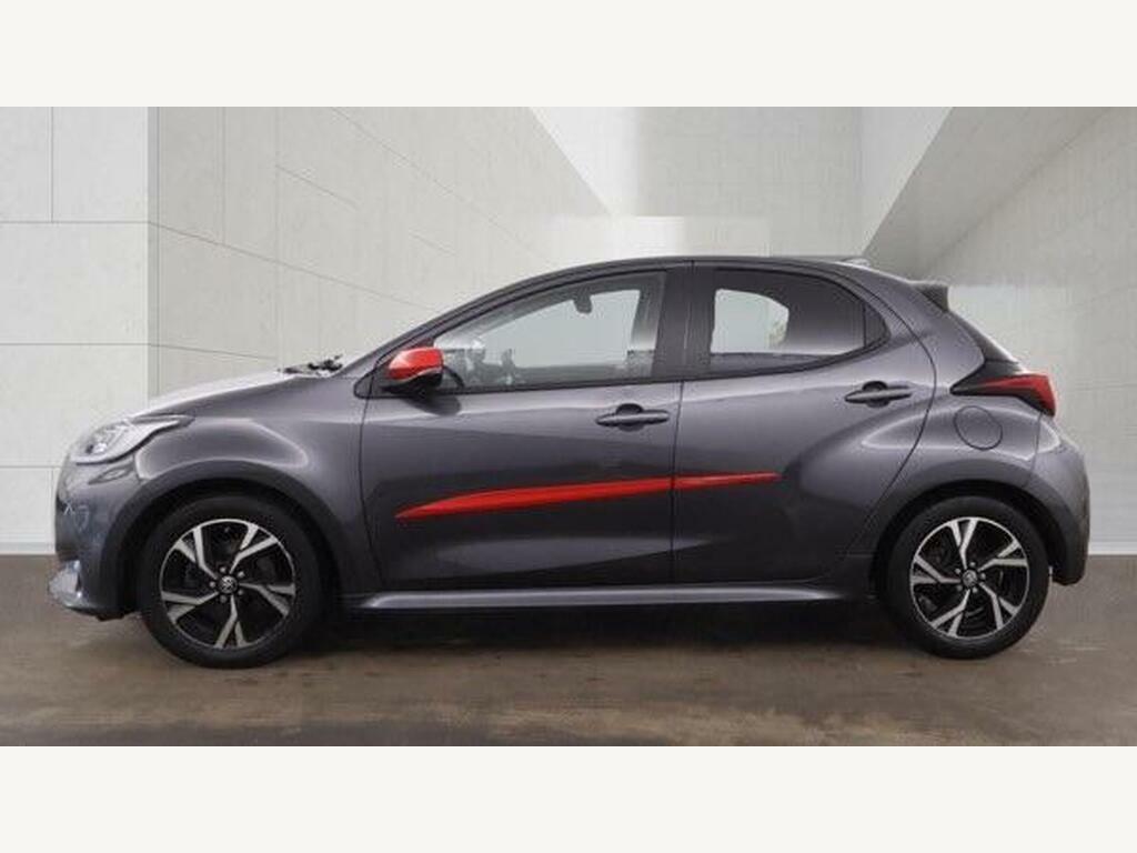 Toyota Yaris Icon Silver #2