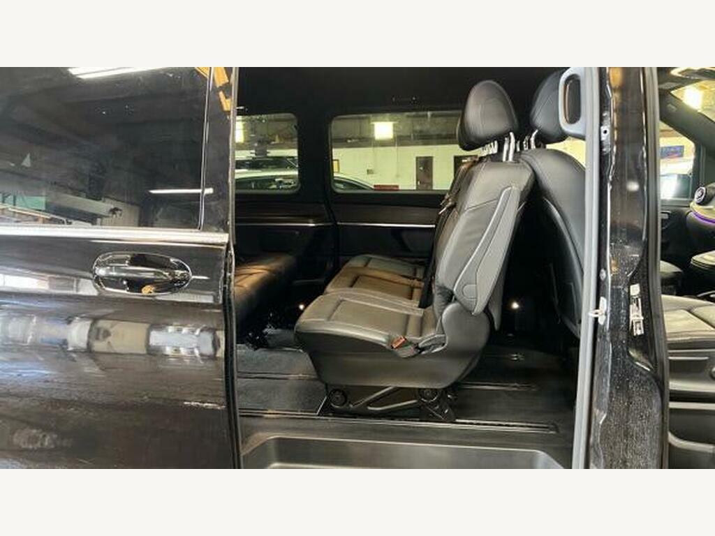 Mercedes-Benz V Class V 220 D Avantgarde Extra Long Black #10
