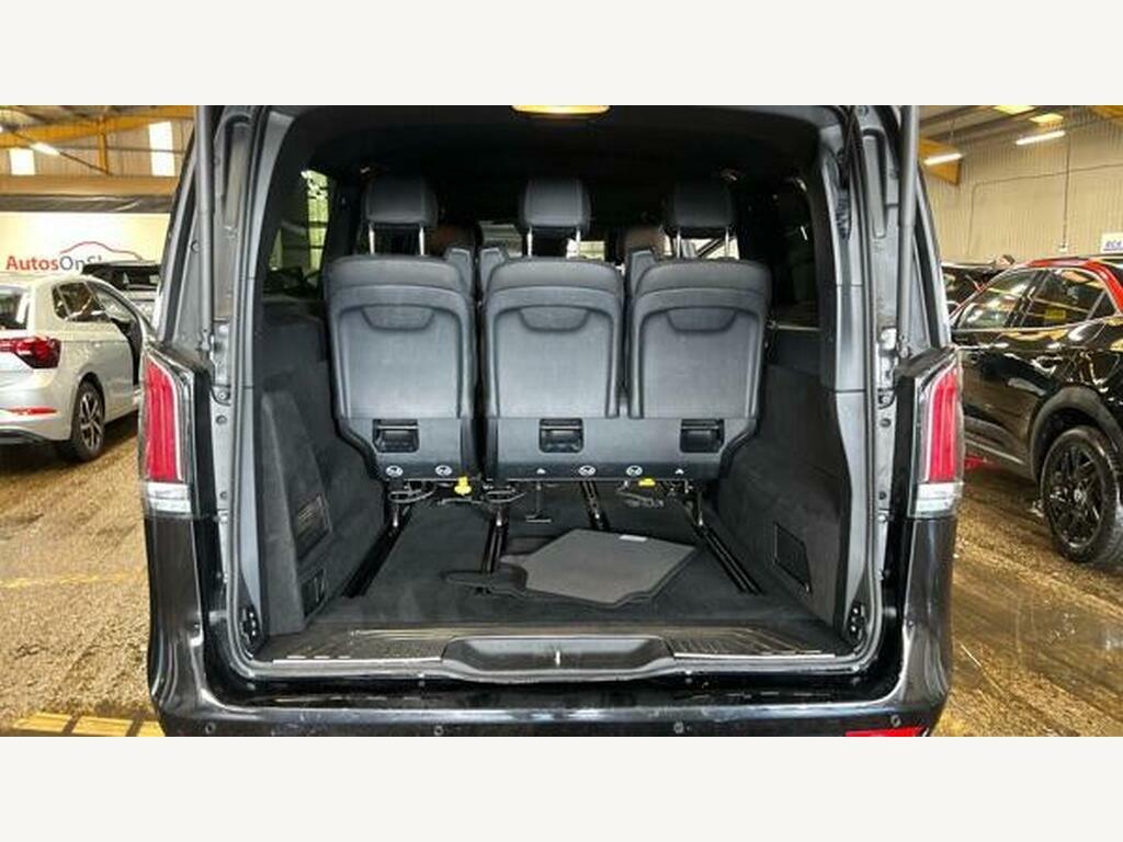 Mercedes-Benz V Class V 220 D Avantgarde Extra Long Black #9