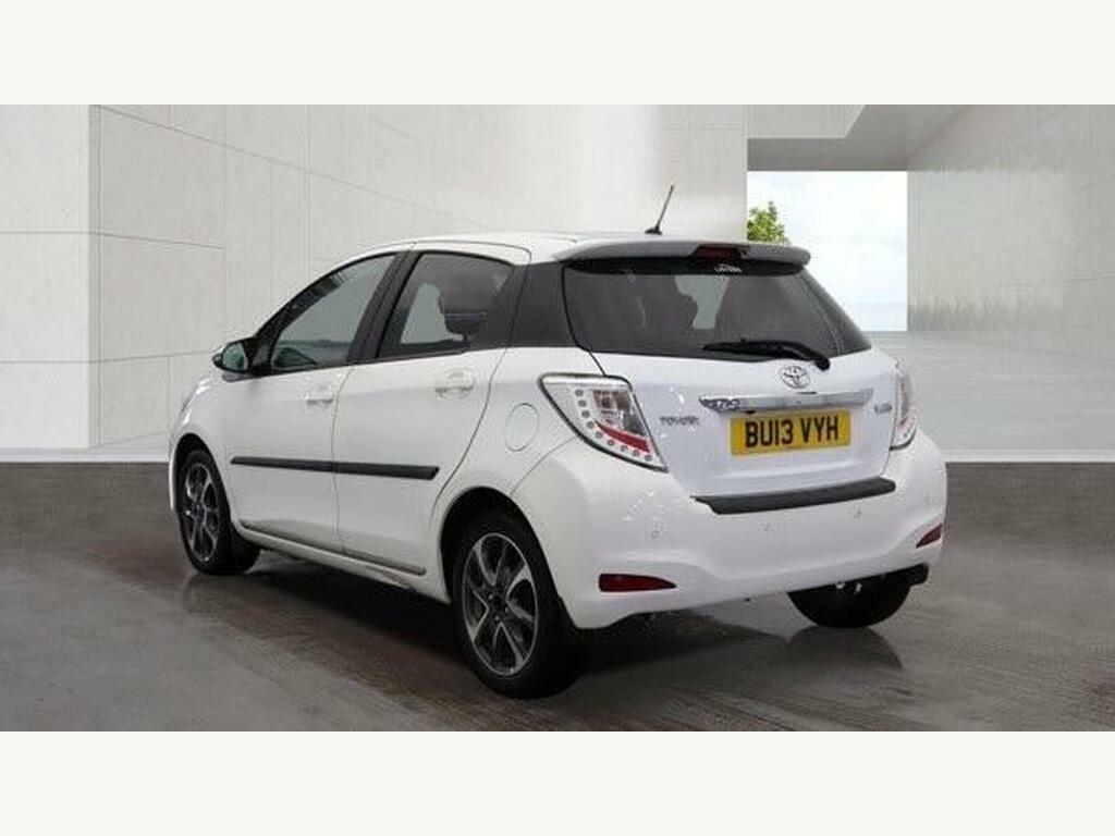 Toyota Yaris 1.33 Dual Vvt-i Trend Euro 5 White #3