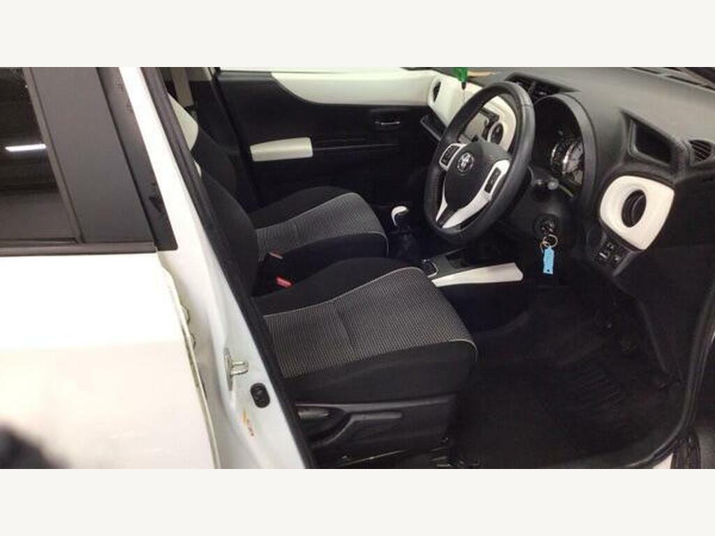 Toyota Yaris 1.0 Purple #7
