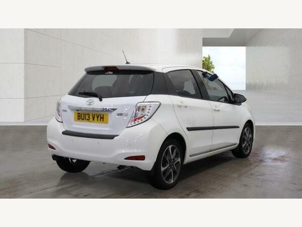 Toyota Yaris 1.33 Dual Vvt-i Trend Euro 5 White #4