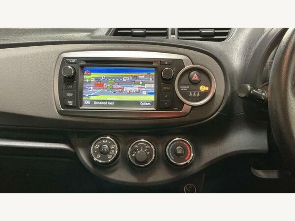 Toyota Yaris 1.4 D-4d Tr Red #11