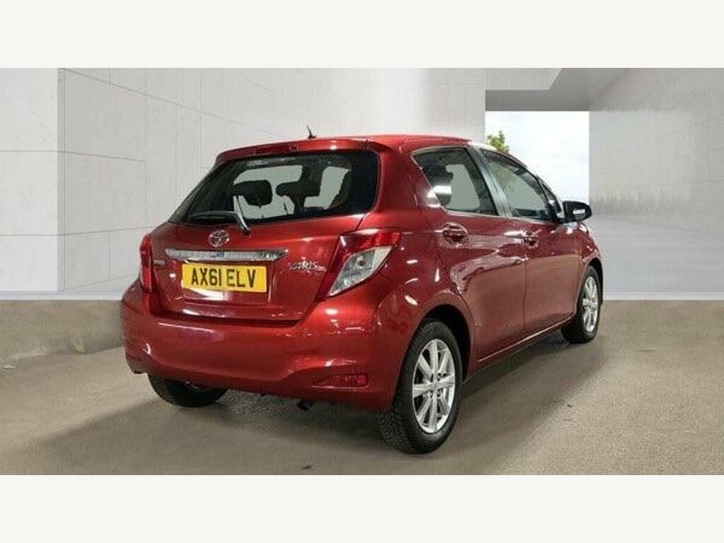 Toyota Yaris 1.33 Dual Vvt-i Tr Multidrive S Euro 5 Red #4