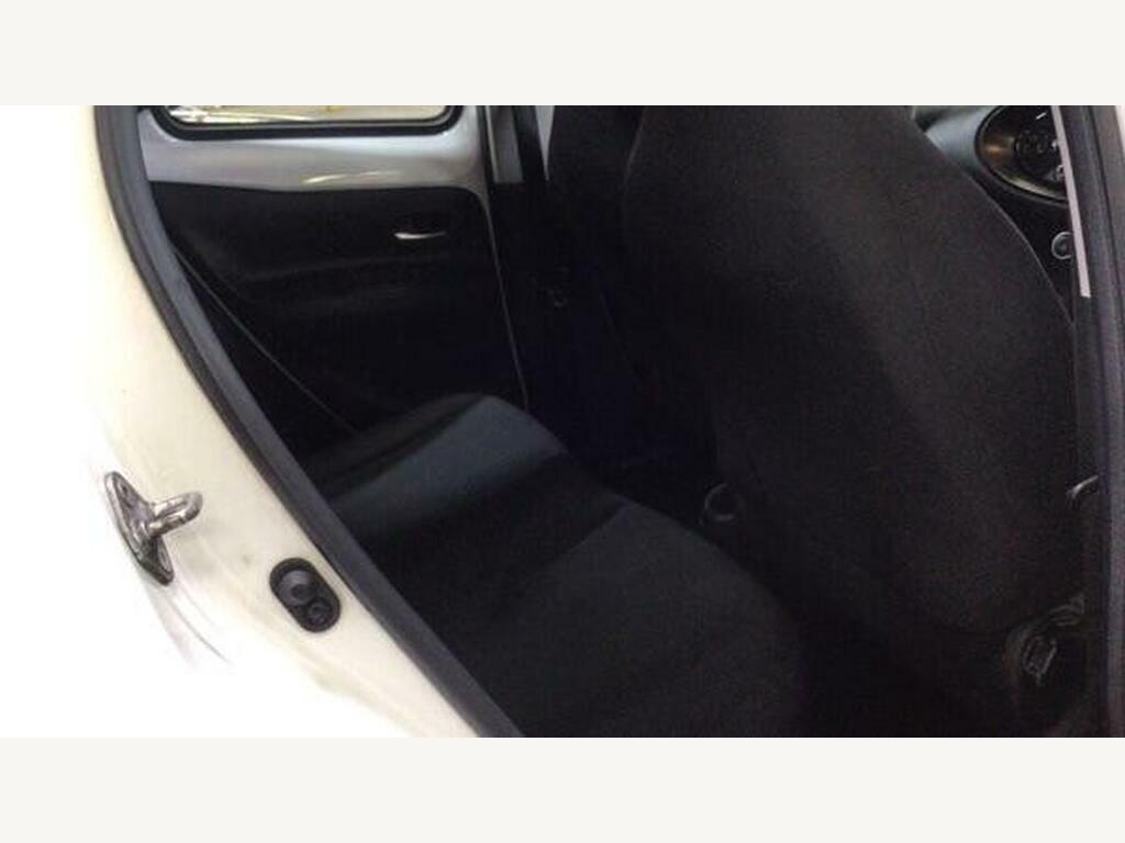 Toyota Aygo X 1.0 Vvt-i Pure X-shift Euro 6 S S White #6
