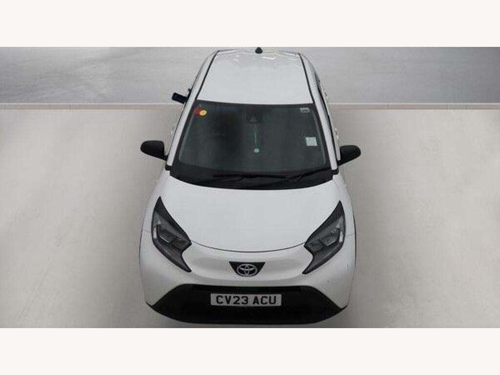 Toyota Aygo X 1.0 Vvt-i Pure X-shift Euro 6 S S White #4