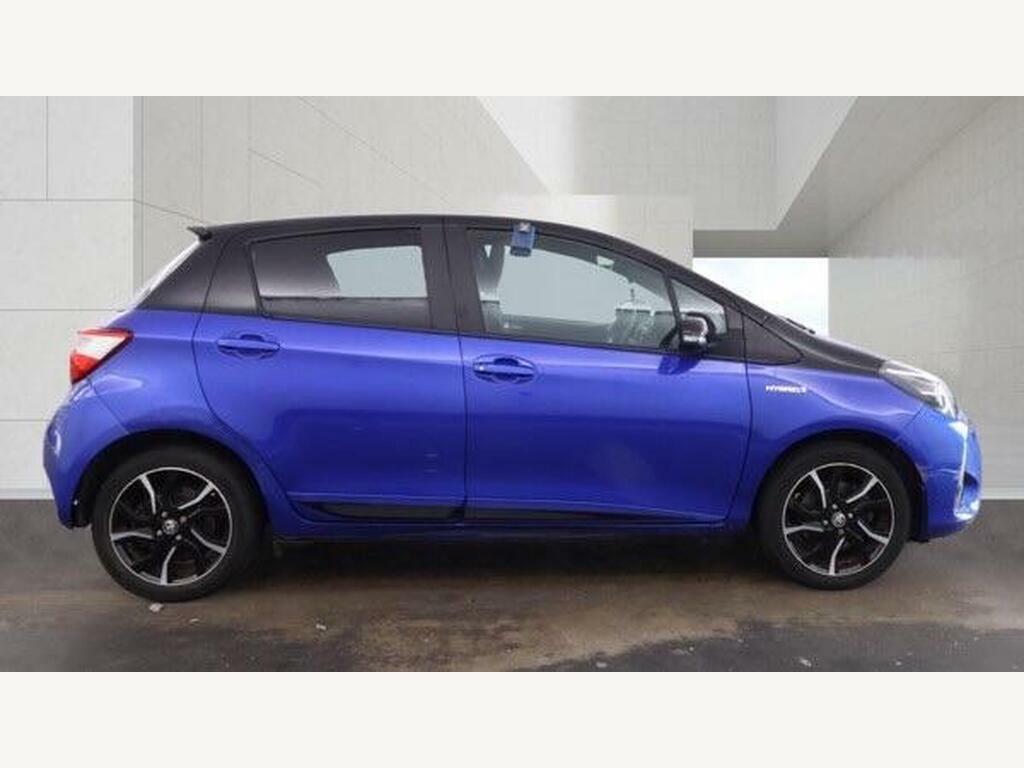 Toyota Yaris Active Blue #5
