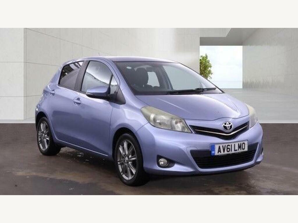 Toyota Yaris Hatchback Grey #1