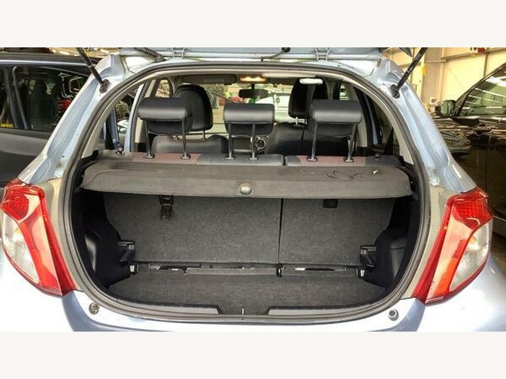 Toyota Yaris Hatchback Grey #9