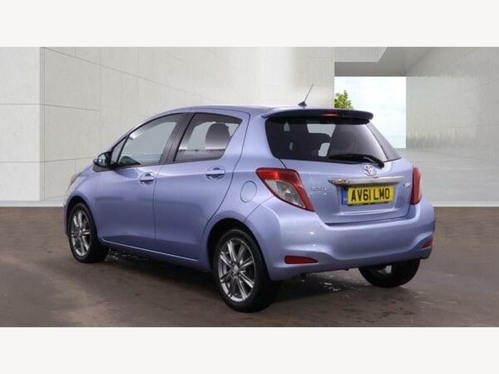 Toyota Yaris Hatchback Grey #3