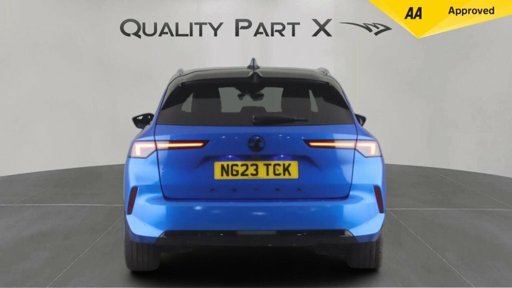 Vauxhall Astra Estate NG23TCK Blue #5