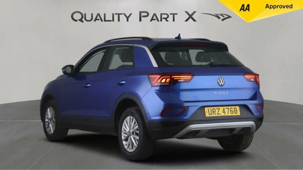 Volkswagen T-Roc Suv URZ4768 Blue #5