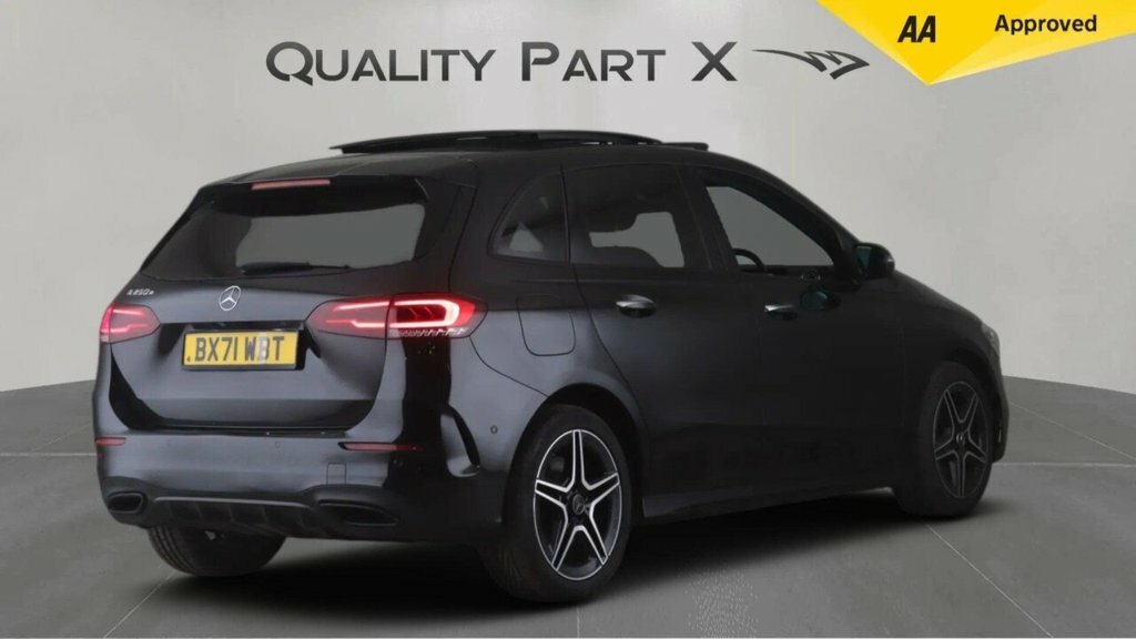 Mercedes-Benz B Class Mpv Black #6