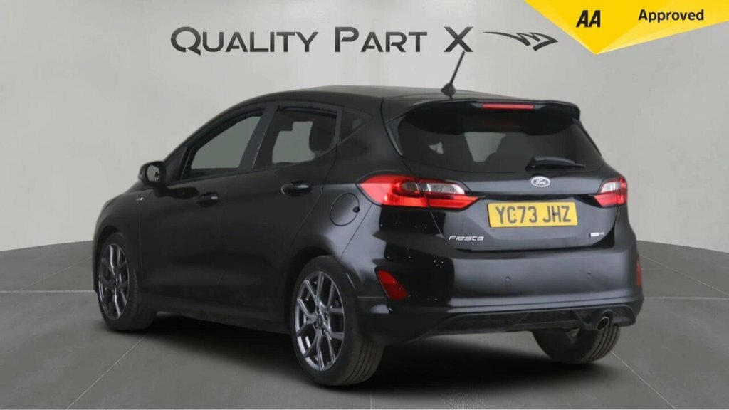 Ford Fiesta Hatchback YC73JHZ Black #4