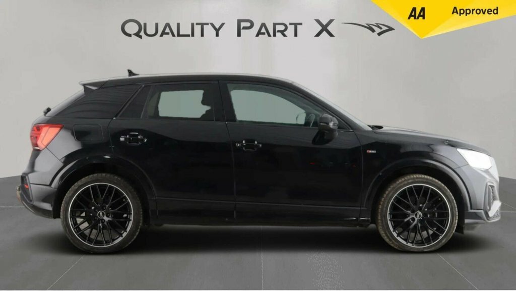 Audi Q2 Suv YS21SWV Black #4