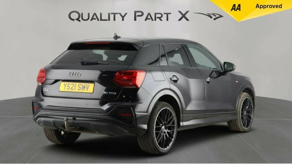 Audi Q2 Suv YS21SWV Black #5
