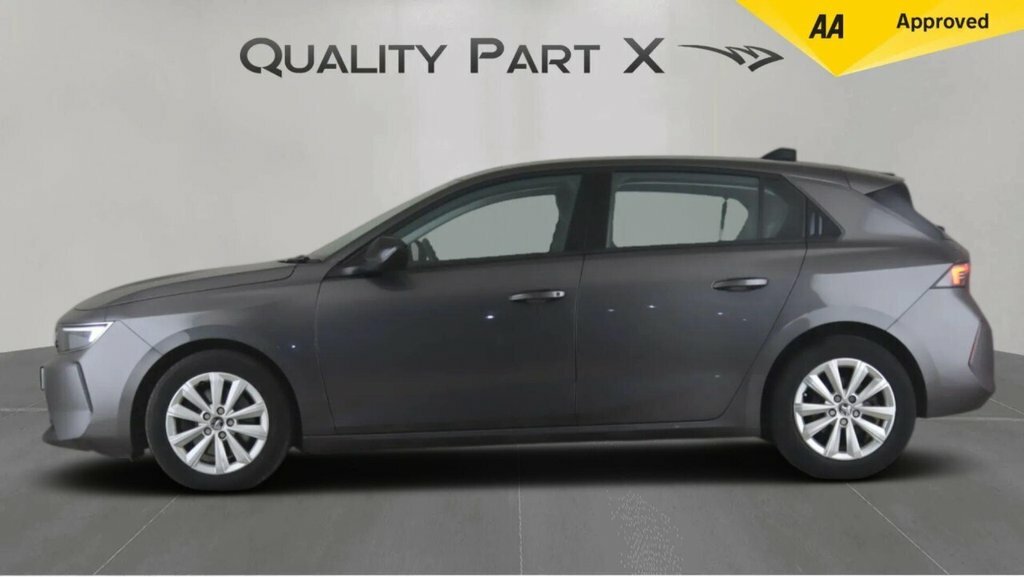 Vauxhall Astra Hatchback DY72ESN Grey #4