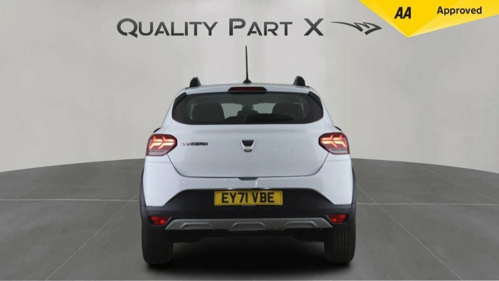 Dacia Sandero Stepway Hatchback EY71VBE White #6