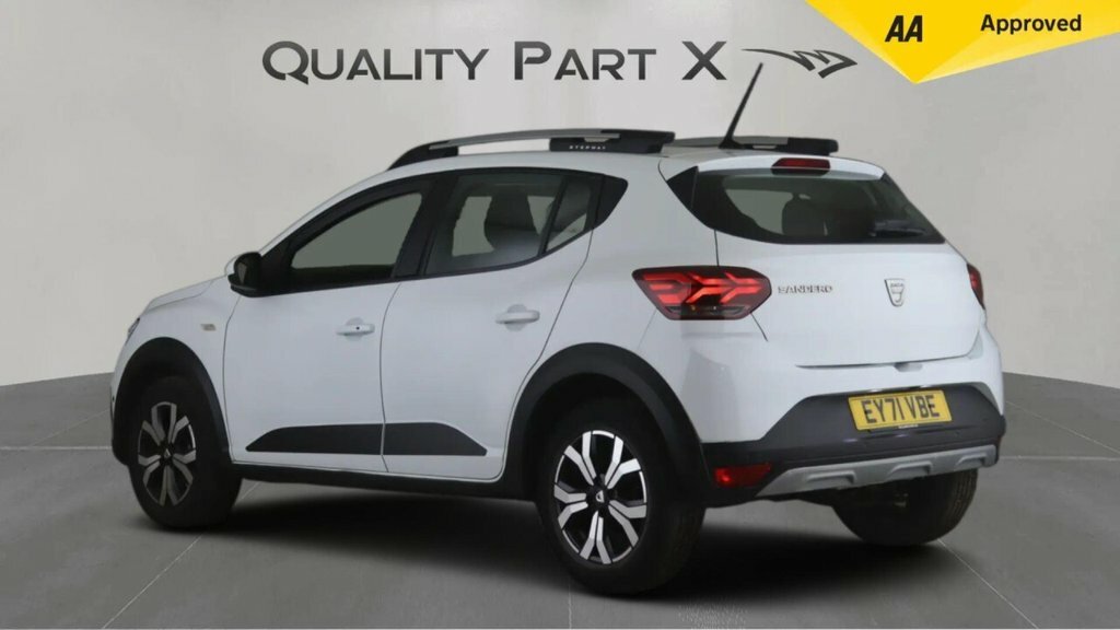 Dacia Sandero Stepway Hatchback EY71VBE White #5