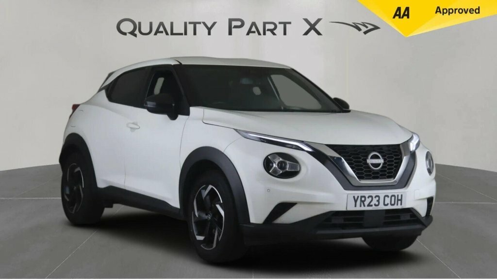 Nissan Juke Suv White