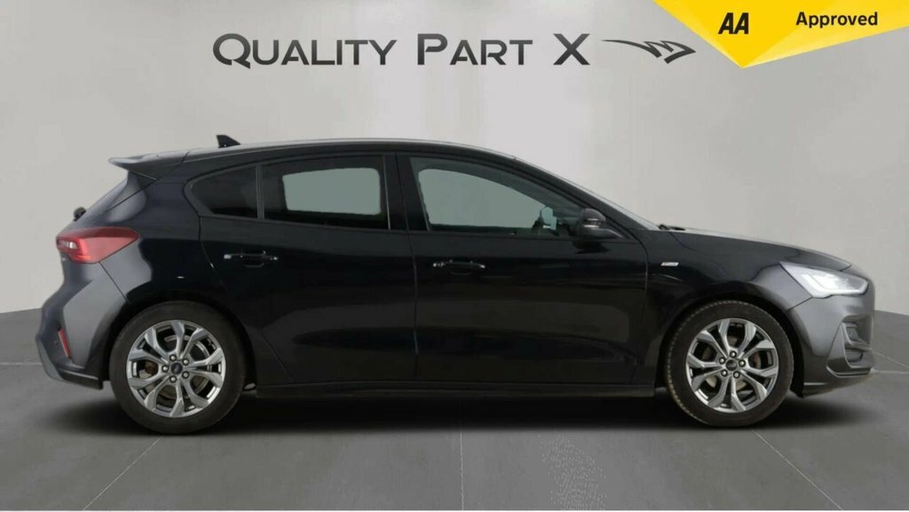 Ford Focus Hatchback SD23VKH Black #4