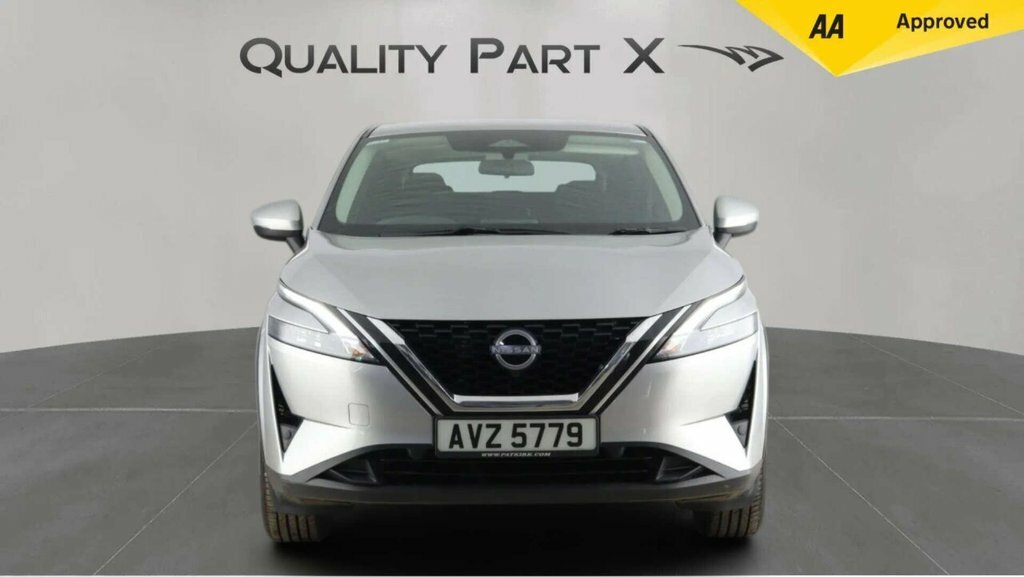 Nissan Qashqai Suv AVZ5779 Silver #2