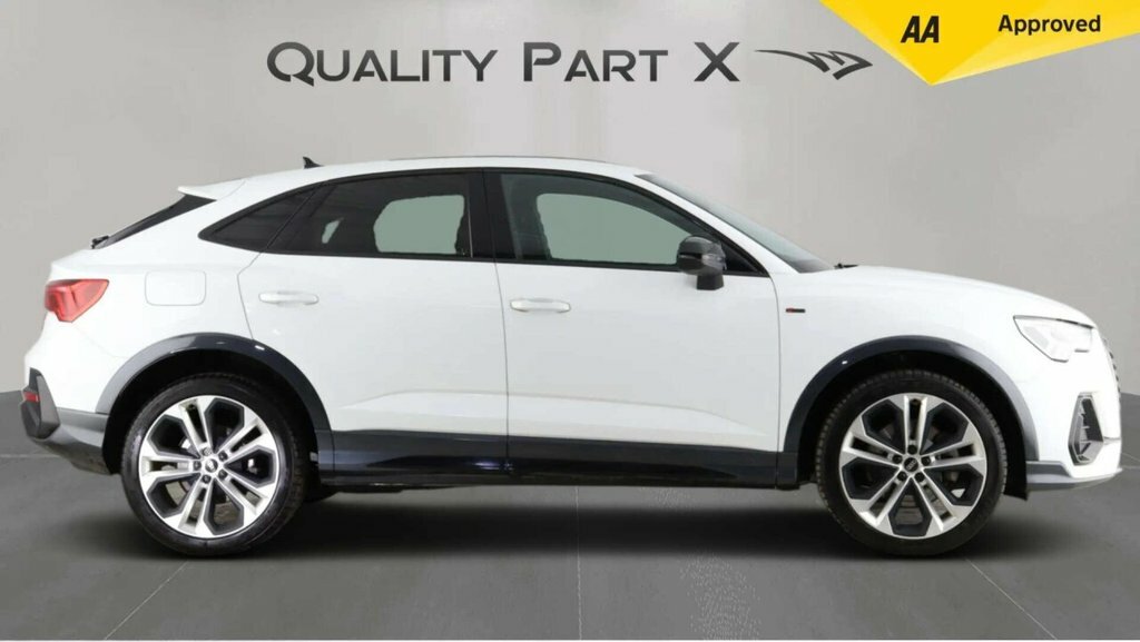 Audi Q3 Suv White #4