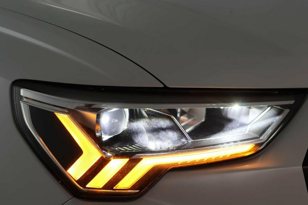 Audi Q3 35 Tfsi Black Edition  #34
