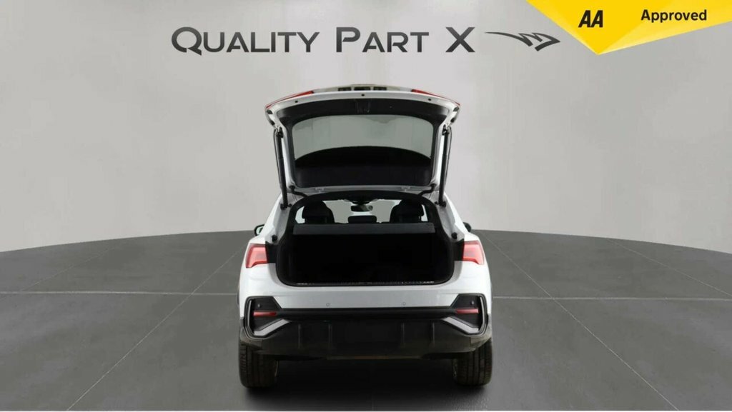 Audi Q3 35 Tfsi Black Edition  #9