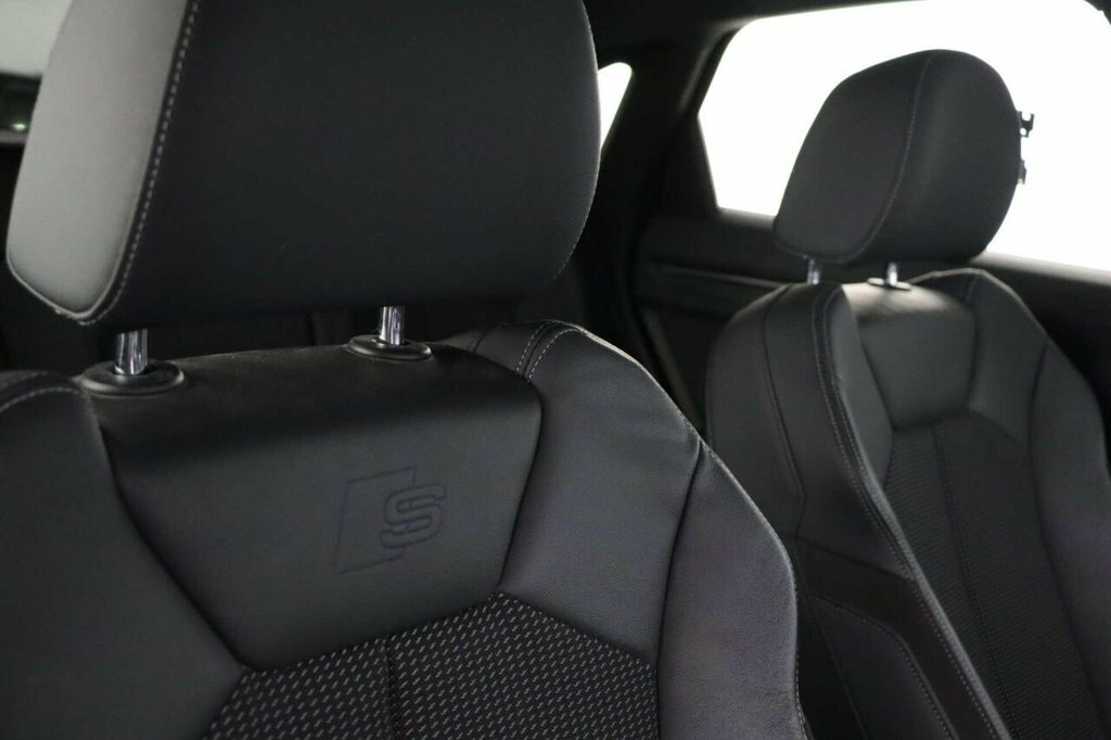 Audi Q3 35 Tfsi Black Edition  #16