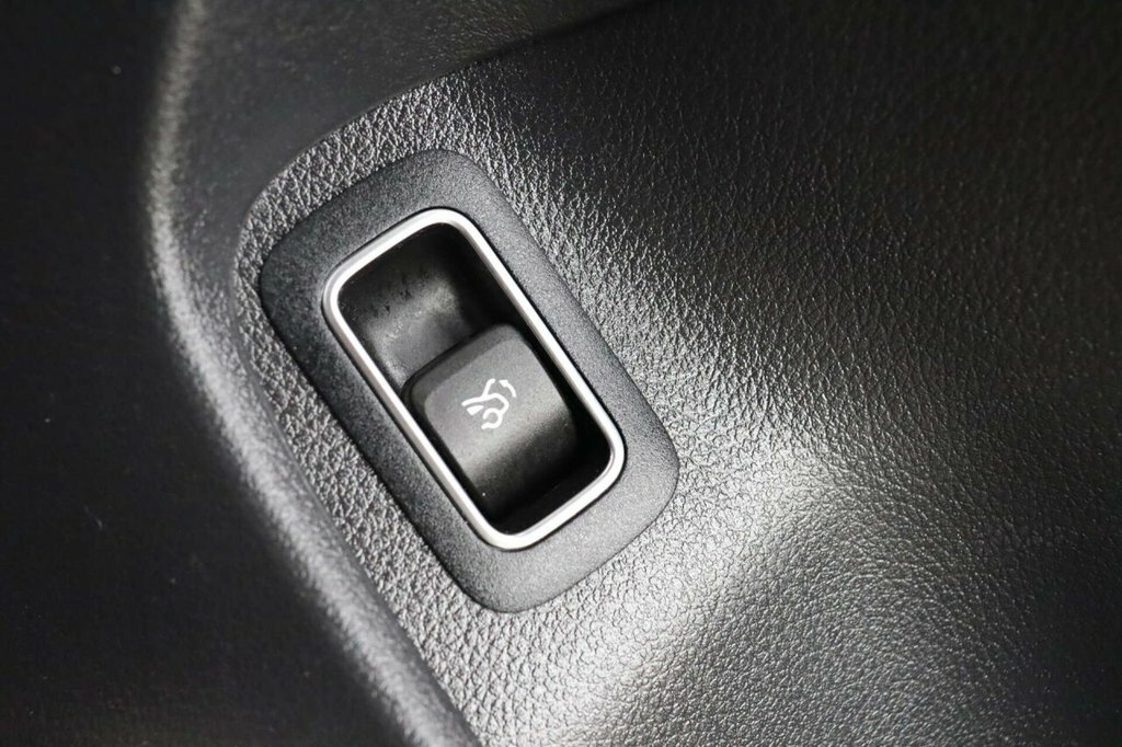 Mercedes-Benz CLA Class Cla 180 Amg Line Tip  #23