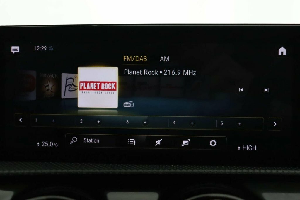 Mercedes-Benz CLA Class Cla 180 Amg Line Tip  #41