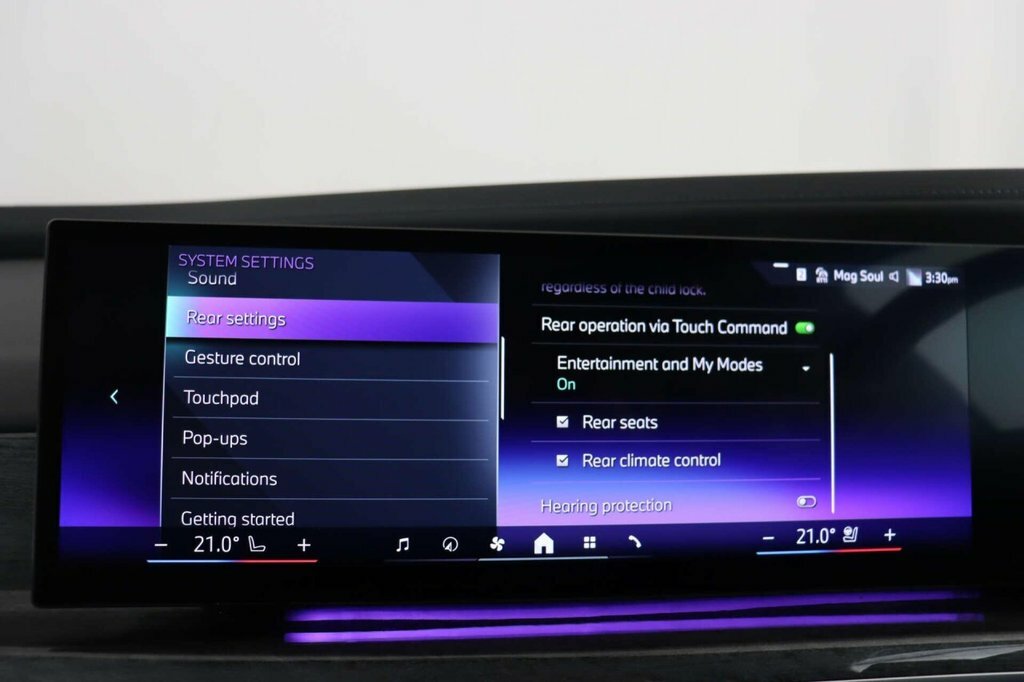 BMW i7 Saloon Black #118