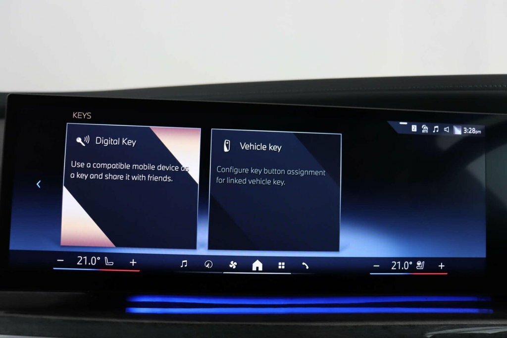 BMW i7 Saloon Black #98