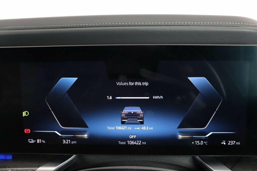 BMW i7 Saloon Black #68