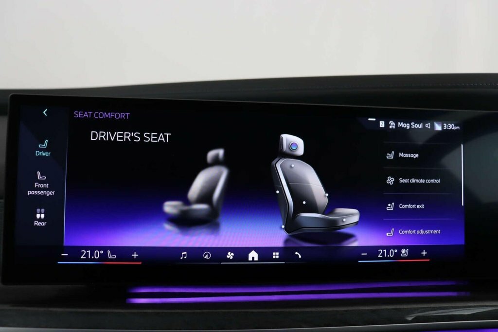BMW i7 Saloon Black #115