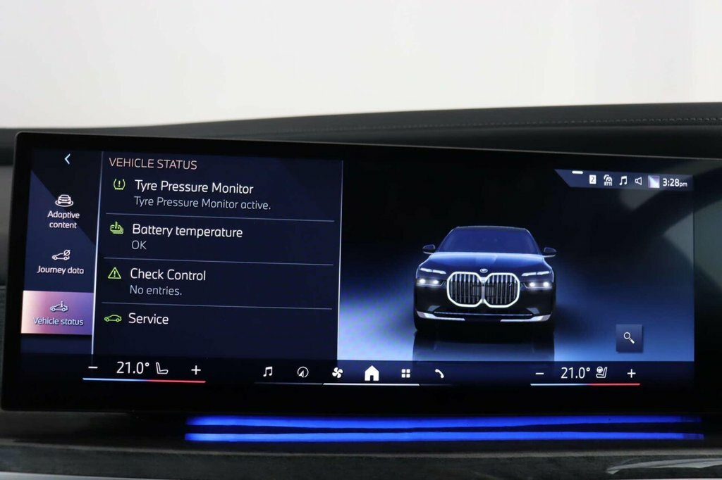 BMW i7 Saloon Black #101