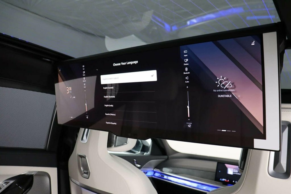 BMW i7 Saloon Black #49