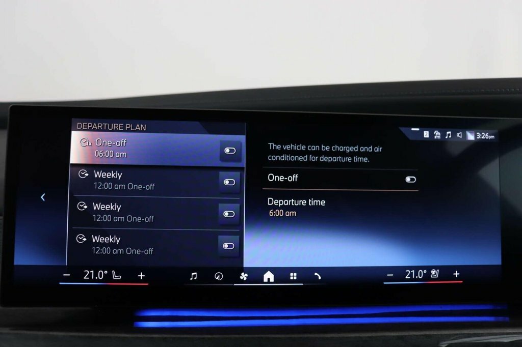 BMW i7 Saloon Black #86