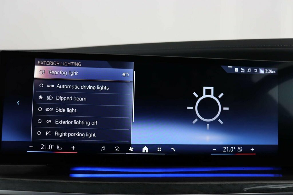 BMW i7 Saloon Black #97