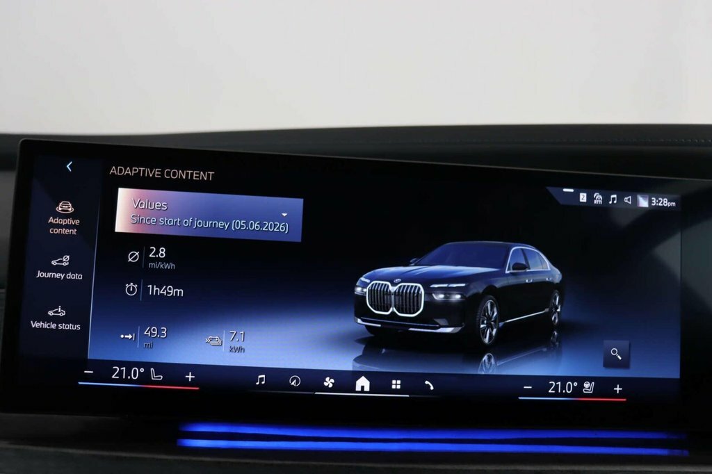 BMW i7 Saloon Black #99